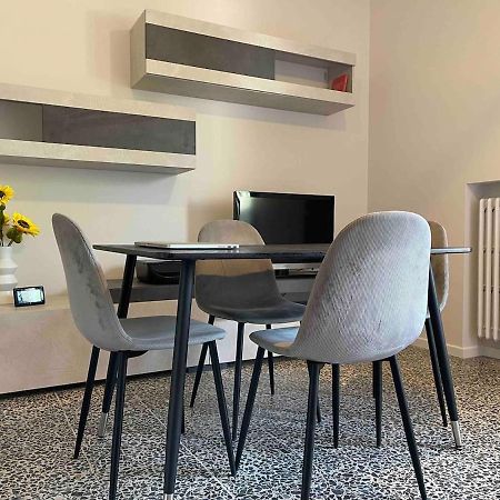 Lotus Home Eleganza E Accoglienza A マントヴァ エクステリア 写真